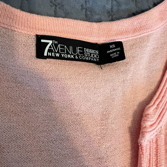 New York & Company Pink V Neck Cardigan Size XS - Picture 4 of 5